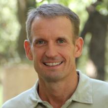 Theriault headshot